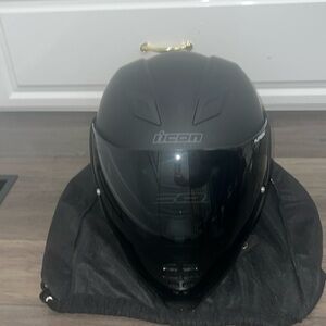 Icon airflite rubatone motorcycle gear size extra large 61–62 cm